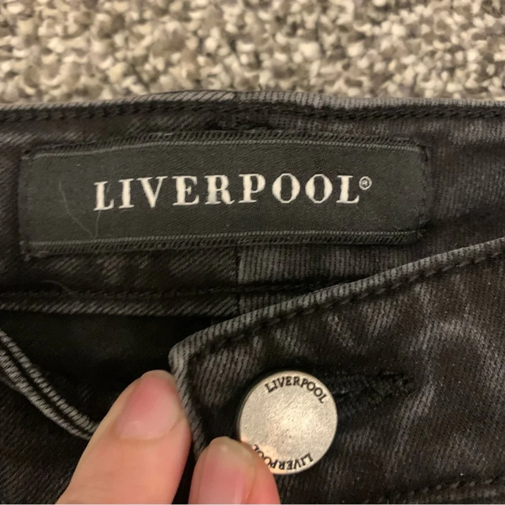 Liverpool Black Denim Skirt. Women’s 2.